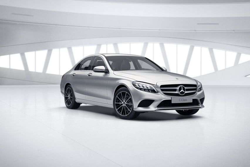 OTO Lucky Drive: Satu-satunya Merek Premium, Dua Andalan Mercedes-Benz Dipamerkan